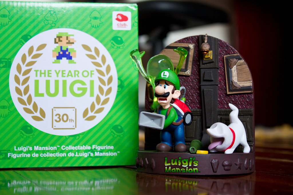 Luigi's Mansion: Dark Moon Figurine Spooked Off Club Nintendo